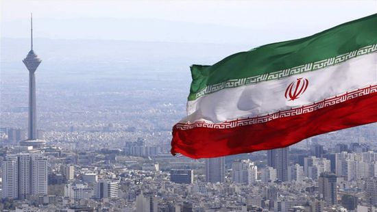 توقيف خمسة أفراد في إيران بتهمة تشويه صورة البلاد