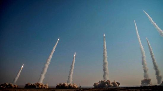 إيران تطلق صواريخ فرط صوتية تجاه إسرائيل