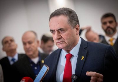 وزير الدفاع الإسرائيلي: لا يمكن السماح ببقاء خامنئي