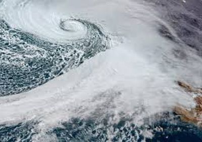 الإعصار إريك يشتد قوة قبل وصوله إلى المكسيك