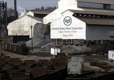 سهم "يو إس ستيل" يرتفع بعد موافقة ترامب على الاندماج مع "نيبون"