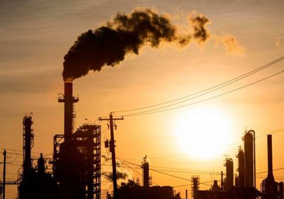 "كومرتس بنك" يتوقع عدم استقرار أسعار النفط فوق 70 دولارًا