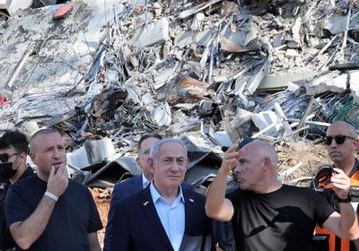 نتنياهو يتفقد آثار الضربات الإيرانية على جنوب تل أبيب