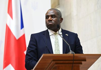 بريطانيا تحذر إيران من تدخل أمريكا