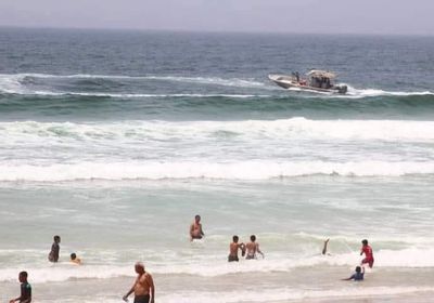 بلاغان لخفر سواحل حضرموت وإنقاذ 3 شباب من الغرق