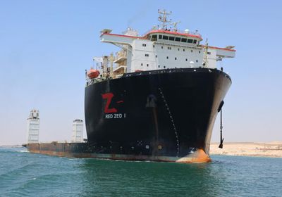 قناة السويس: تعاملنا مع حادث جنوح سفينة «RED ZED1» باحترافية