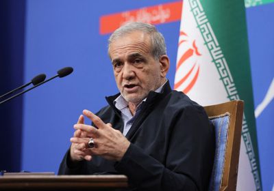 الرئيس الإيراني يدين "العدوان" الأميركي بعد الضربات على منشآت نووية