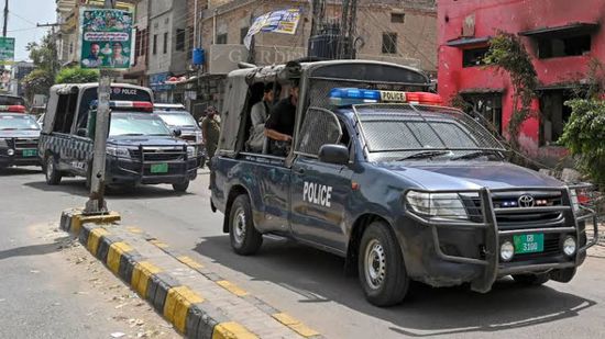 الهند توقف شخصين يشتبه في إيوائهما منفذي هجوم كشمير