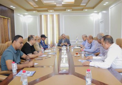 وزير النقل يناقش مع شركات الطيران المحلية استكمال متطلبات التشغيل