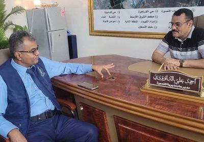 تركيب إشارات مرور في الشوارع الرئيسية بمديرية المنصورة