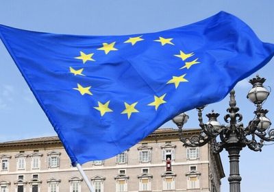 الاتحاد الأوروبي يفرض عقوبات على 5 أشخاص مرتبطين بالرئيس السوري السابق