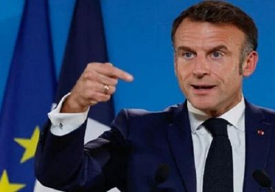 "غير شرعية".. ماكرون ينتقد الضربات الأمريكية على إيران