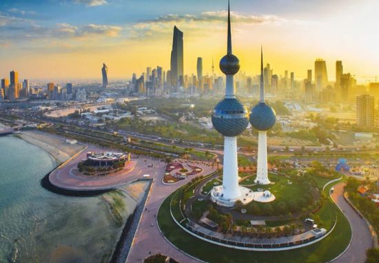 الكويت تغلق المجال الجوي حتى إشعار آخر