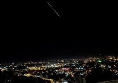 إيران تطلق موجتين من الصواريخ باتجاه إسرائيل