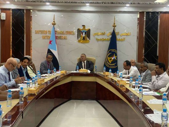 "مستشارين الانتقالي" يدعو لاستجابة صحية تُحد من انتشار الحميات