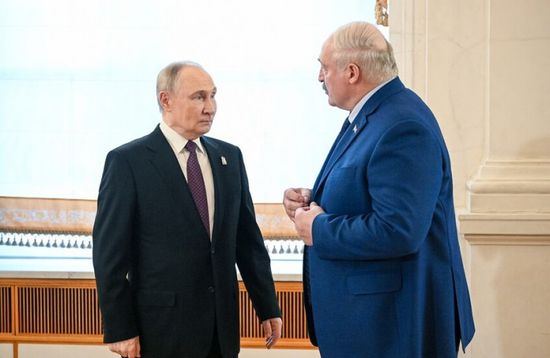 هاتفياً.. بوتين يبحث مع الرئيس البيلاروسي الوضع في أوكرانيا والشرق الأوسط