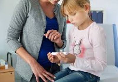 الإنسولين المستنشق آمن للأطفال في الجرعات المحددة مع الوجبات