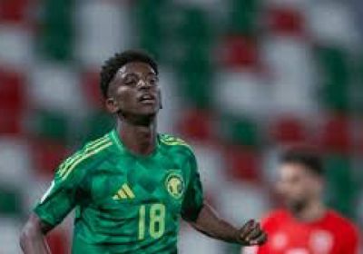 آل سعد يعود جزئيا للتدريبات الجماعية مع منتخب السعودية