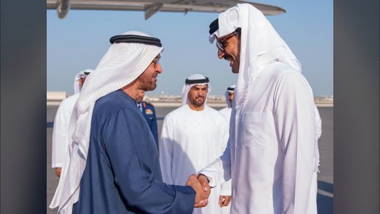 في زيارة أخوية.. رئيس الإمارات يصل الدوحة