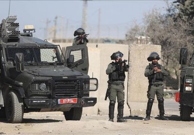 إسرائيل تعتقل  فلسطينيًا خلال اقتحام نابلس