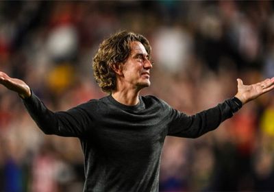 برنتفورد سيتعاقد مع أندروز مدرب الركلات الثابتة لتدريب الفريق