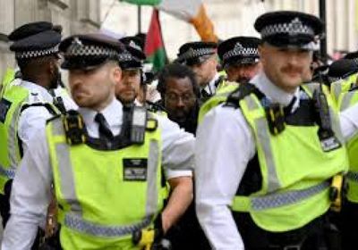 بريطانيا تعتقل 4 أشخاص بعد رش طائرتين بالطلاء في قاعدة عسكرية