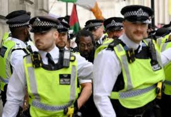 بريطانيا تعتقل 4 أشخاص بعد رش طائرتين بالطلاء في قاعدة عسكرية