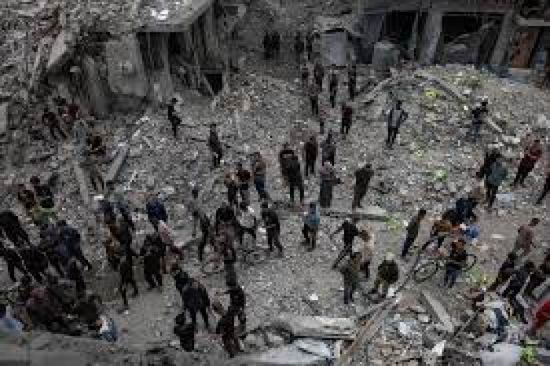 الدفاع المدني في غزة يعلن مقتل 62 شخصًا في ضربات إسرائيلية