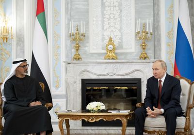 ولي عهد أبوظبي يلتقي الرئيس الروسي في مينسك