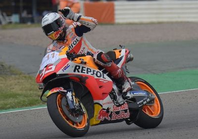 ماركيز يتعرض لحادثين في تجارب سباق هولندا للدراجات النارية