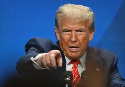 ترامب يتراجع عن تخفيف العقوبات على إيران