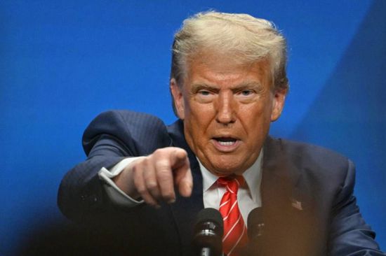 ترامب يتراجع عن تخفيف العقوبات على إيران