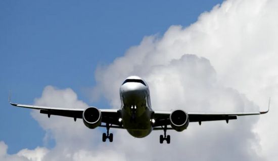 السلطات الإيرانية تعلن إعادة فتح مجالها الجوي جزئياً