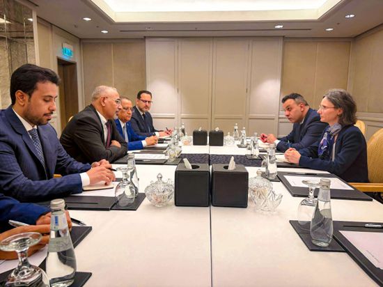 الرئيس الزُبيدي وسفيرة فرنسا يستعرضان مستجدات المسار السياسي