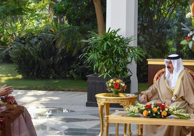 عاهل البحرين يبحث عدداً من القضايا الخليجية مع أمين مجلس التعاون