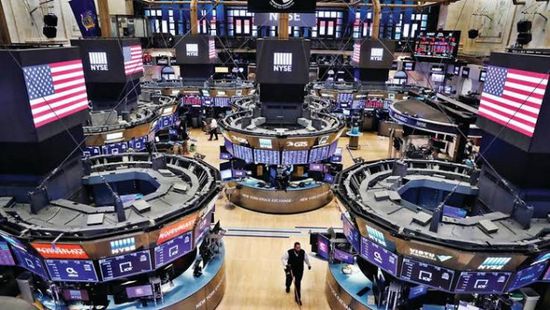 الأسهم الأمريكية تحقق إغلاقًا قياسيًا جديدًا