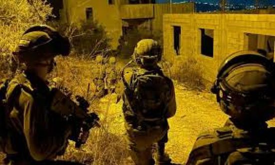 قوات الاحتلال تنفذ سلسلة اقتحامات بالضفة الغربية