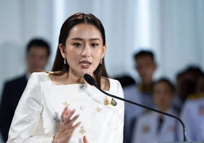 المحكمة الدستورية في تايلاند تقرر تعليق عمل رئيسة الوزراء