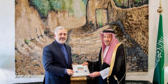 وزير الخارجية السعودي يتلقى رسالة خطية من نظيره الإيراني