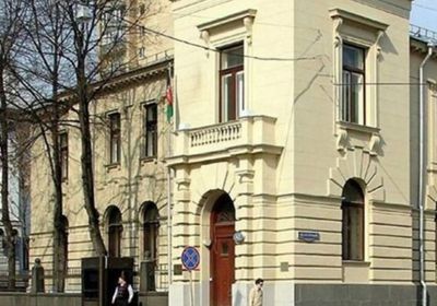 سفير أفغاني يصل روسيا لأول مرة منذ 2021