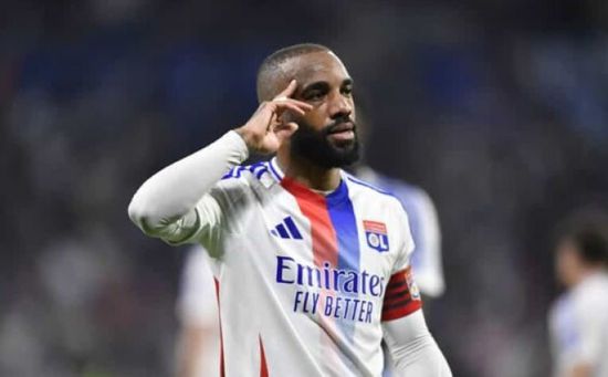 المهاجم لاكازيت ينضم إلى نيوم الصاعد حديثًا للدوري السعودي