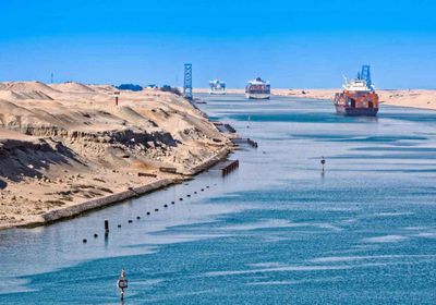 انقلاب سفينة في خليج السويس