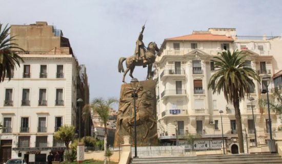 بشكل مفاجئ.. الخارجية السودانية تسحب سفيرتها لدى الجزائر