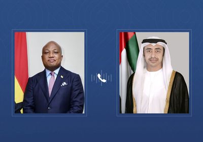 هاتفياً.. عبدالله بن زايد ووزير خارجية غانا يبحثان العلاقات الثنائية بين البلدين