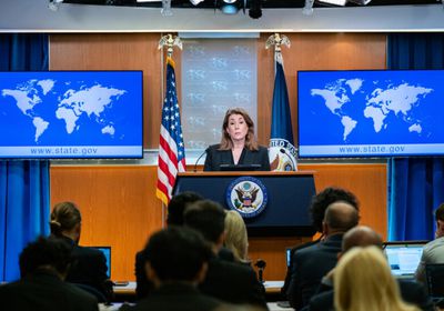 الخارجية الأمريكية تكشف حقيقة تعليق تقديم المساعدة العسكرية لأوكرانيا