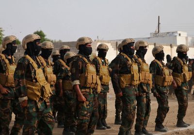 عرض عسكري بحفل تخرج الدفعة الثالثة "طوارئ" في أبين