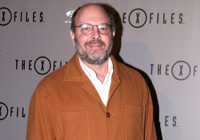 وفاة مارك سنو مؤلف موسيقى "إكس فايلز" عن 78 عاما