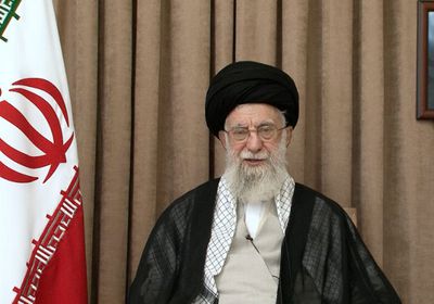 بالفارسية.. الموساد يغرد عن شائعات وفاة خامنئي