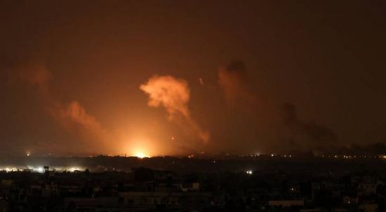 قصف إسرائيلي يستهدف منازل سكنية في حي الشيخ رضوان