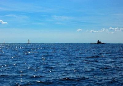 السلطات الروسية تعالج تسربًا للأمونيا في ميناء أوست-لوجا